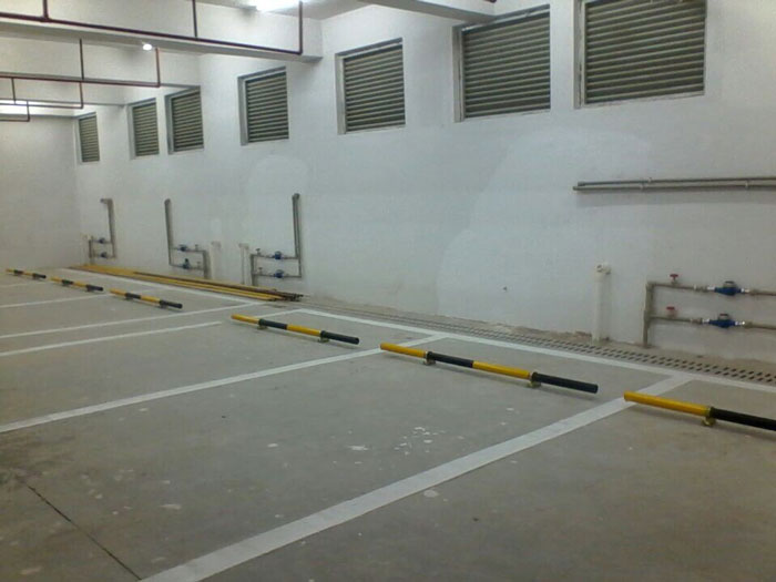 地下車庫露天停車場安裝鋼管車輪定位器